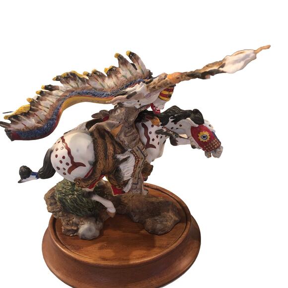 Franklin Mint HTF Blackfoot Warrior Native American Porcelain Statue RF Murphy